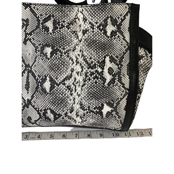 Simply Vera Vera Wang Women's Snake Print Medium Purse - Picture 9 of 9